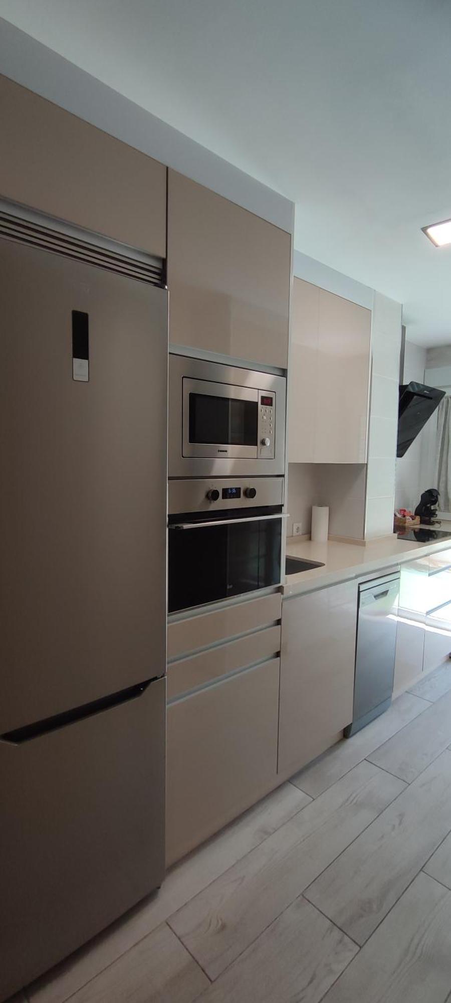 Bajondillo Apartment *